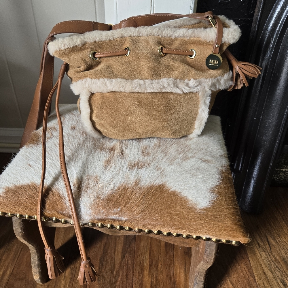 UGG Chesnut Quinn Crossbody Bag